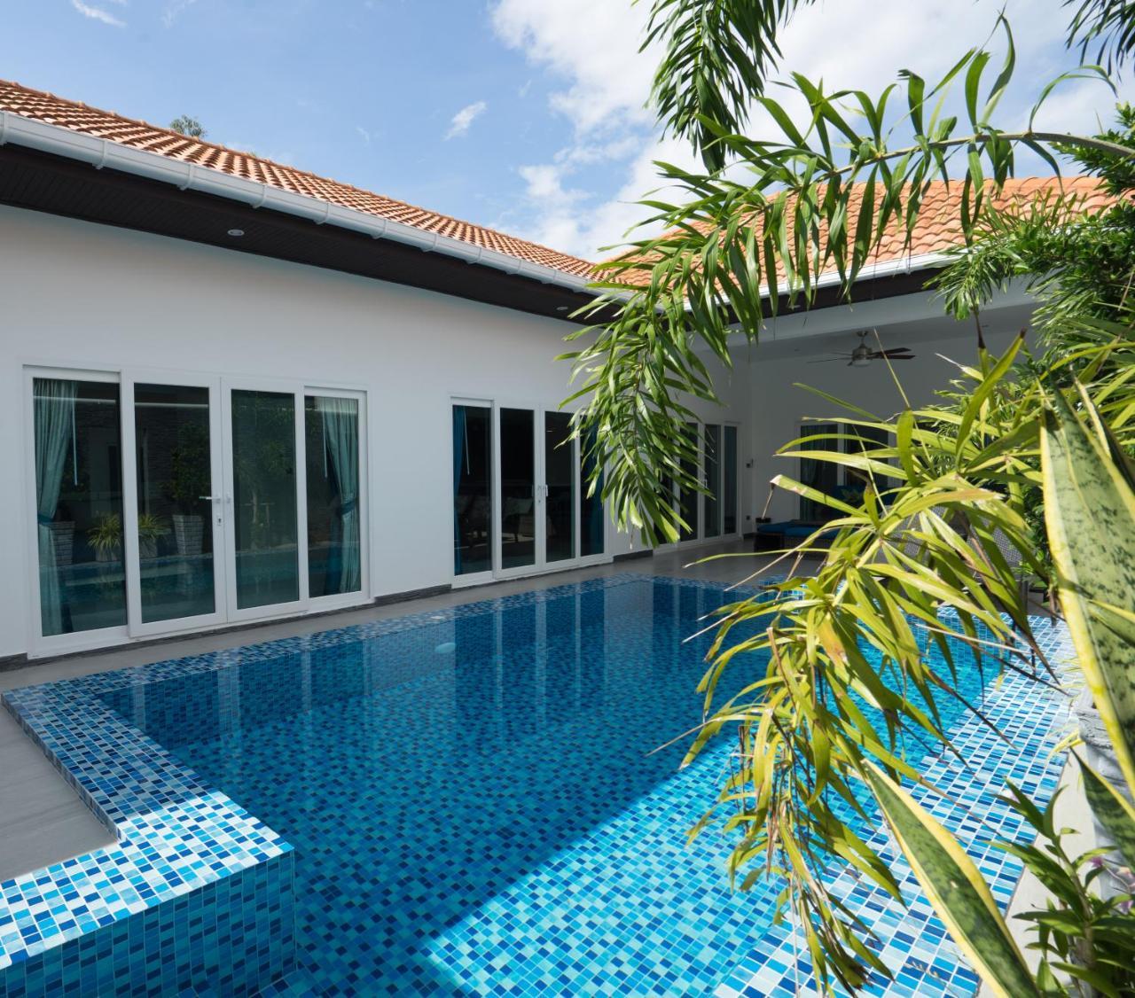 Majestic By Korawan Villa Pattaya Ngoại thất bức ảnh